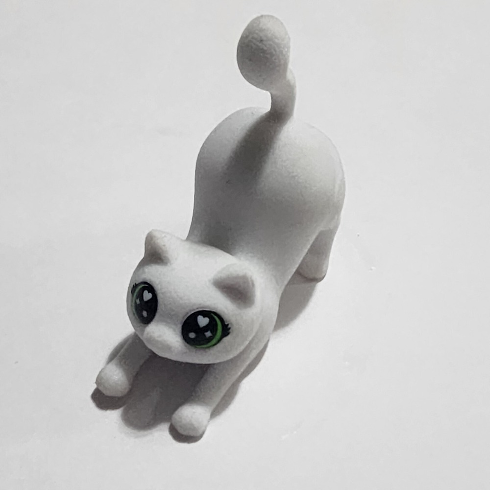 Crayola Flocked White Cat Stretching Green Eyes Star Heart Figure 2.5"